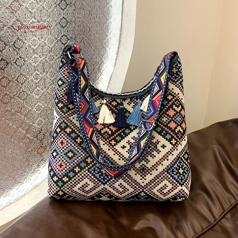 Large capacity ethnic style handbag 2024 new commuting armpit women Instagram versatile single shoulder crossbody bag for going out #16 swissmilitary
