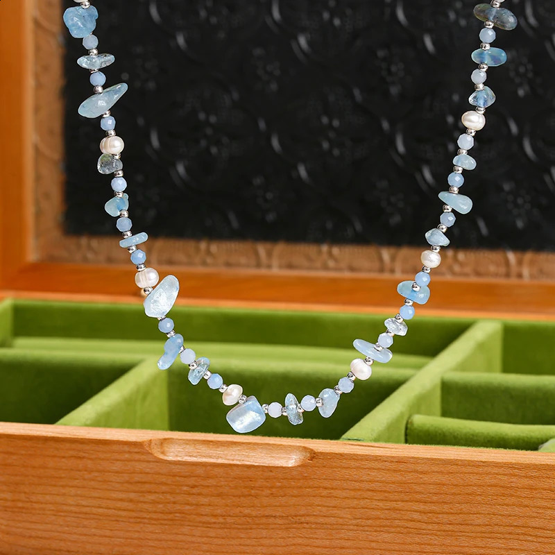 JD Natural Sea Blue Gemstone Irregular Gravel Chip Stone Chain Necklace Womens Spiritual Healing Handmade Gemstone Bead Necklace Couple Gift 241017