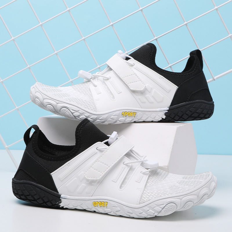 Summer new outdoor hiking and trekking shoes for men, quick drying, breathable, beach diving, and river tracing shoes for women