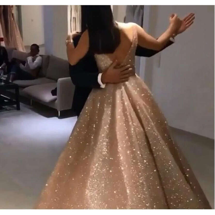Gold Gorgeous Sequined Rose Prom Dresses 2019 V Neck Sparkg Sequin A-E Backless Evening Party Gowns Robe De Soiree Bm0246