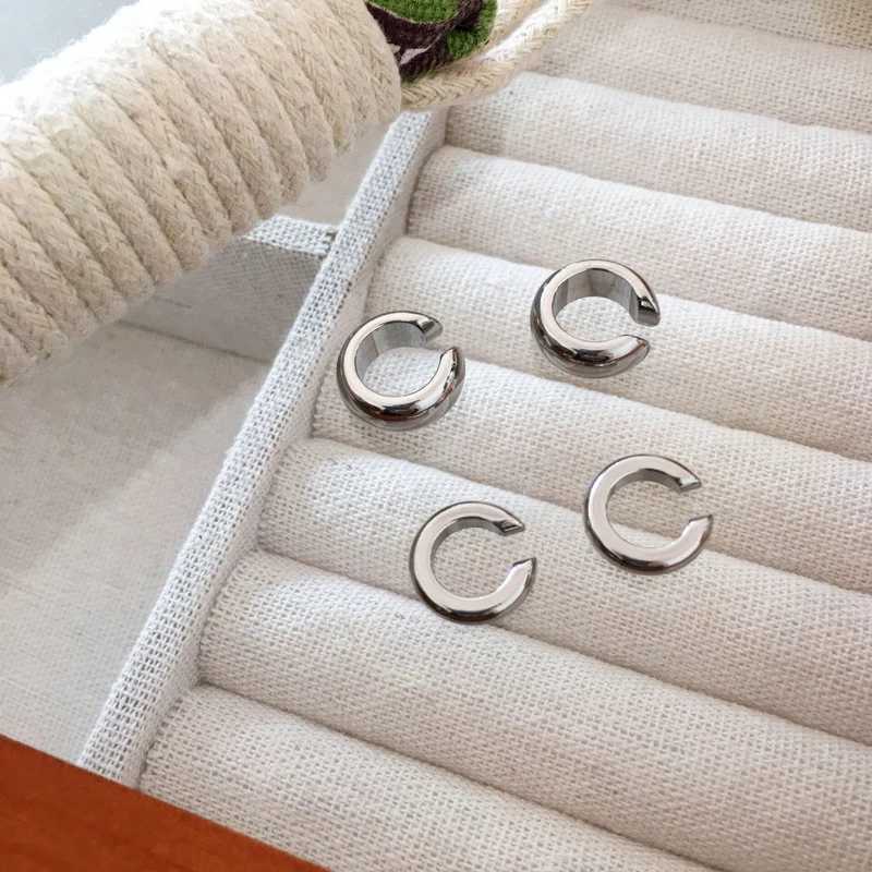 2 pieces of stainless steel smooth round ear clip cuff earrings suitable for womens ear bone earrings clip in pocket waterproof W241017