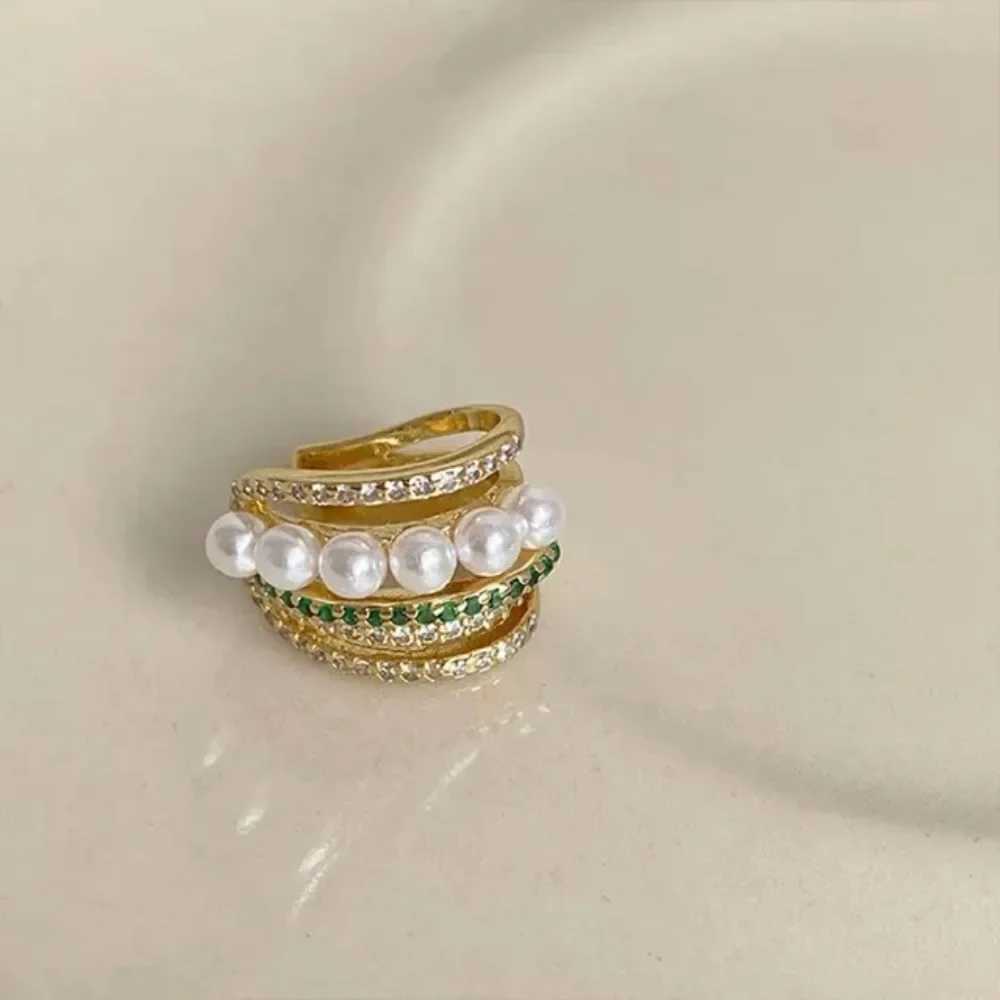 1Pc Fashion Korean Double layer Pearl Clip Earrings Suitable for Women Luxury Zircon Earrings Cuff Clip Non Perforated Earrings Cuff Jewelry W241017