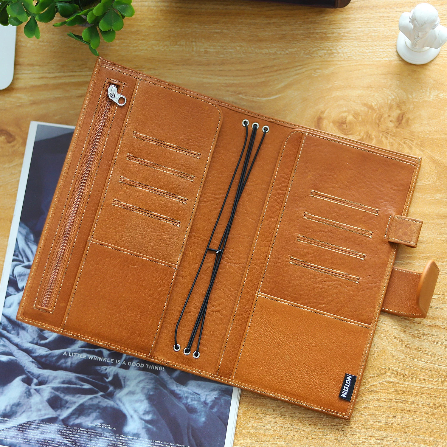 Moterm Whole Grain Vegetable Tanning Leather Companion Travel Magazine Standard Size Notebook Leather Hidden Organizer Diary 241008