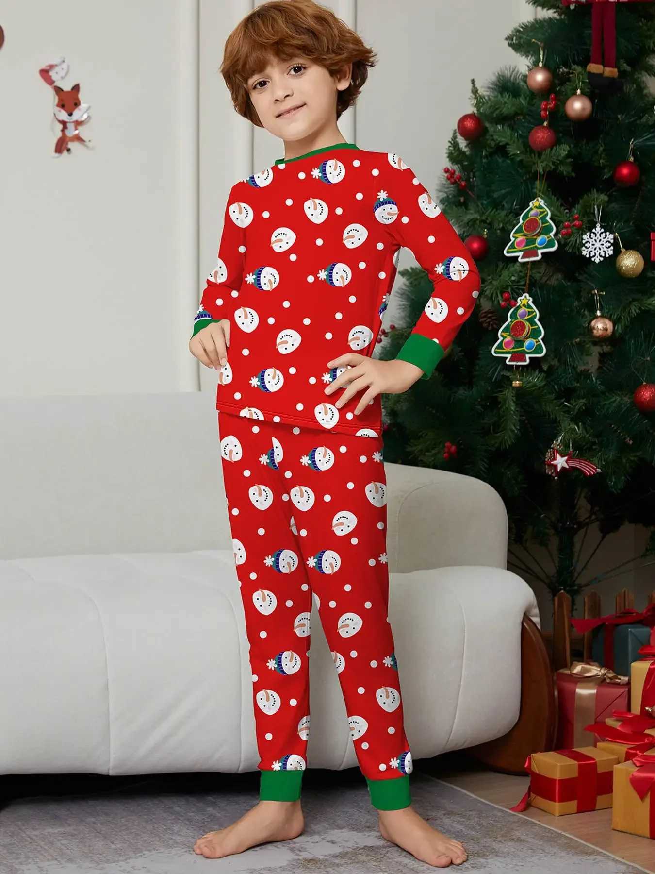 Christmas Family Pajama Set Allover Print 2-piece Pajama Set Mom Dad Child Matching Set Cute Baby and Dog Pants Pjs Christmas Appearance W241015