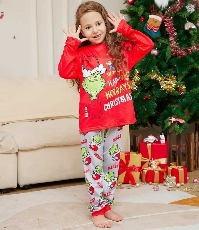 2015 Christmas Family Matching Pajamas Green Happy Holiday Letter Printing Adult Children Baby Family Matching Set Christmas Family Pjs W241015
