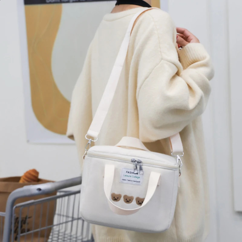 Multi functional Mom urine bag Nappy Waterproof bear embroidery thermal insulation Fashion food storage 241017