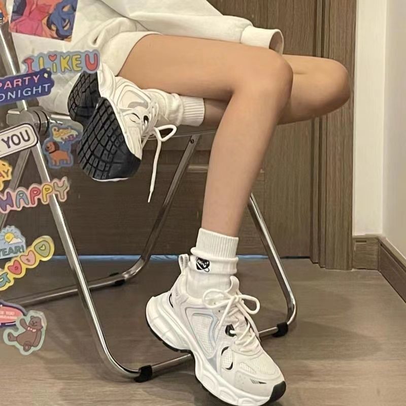 Women's Versatile Breathable Mesh Casual Running Shoes