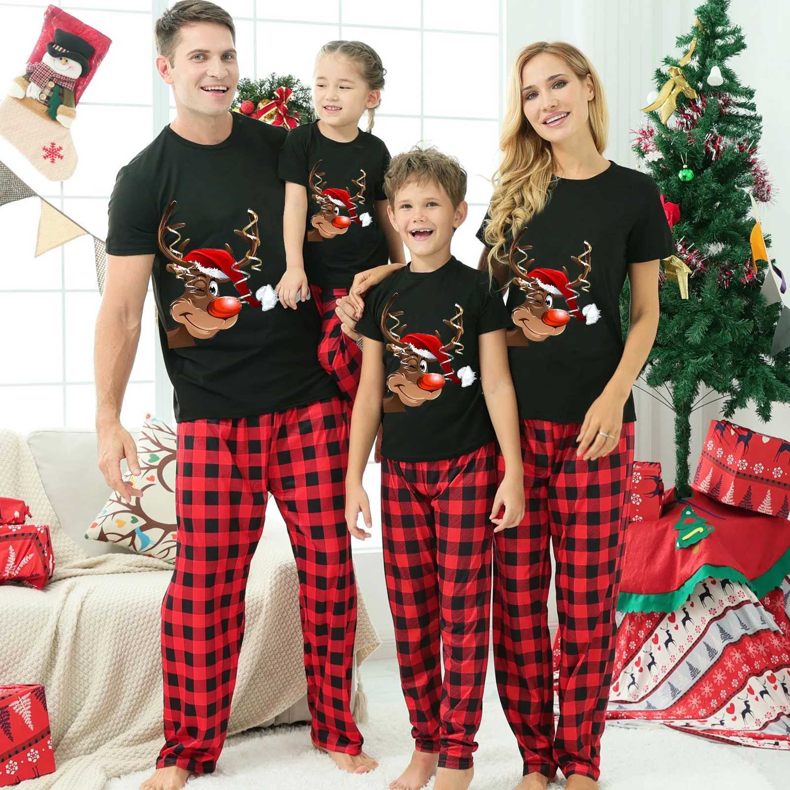 2024 Cute Deer Christmas Family Match Short Sleeve Father Mother Children Baby Pajama Set Mom and Me Christmas Pj Clothing W241015