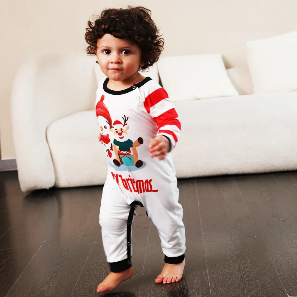 Mother Father Kids Christmas Matching Outfits Baby Romper Cartoon Striped Pattern Pajama Sets Xmas Family Clothing Set 241017