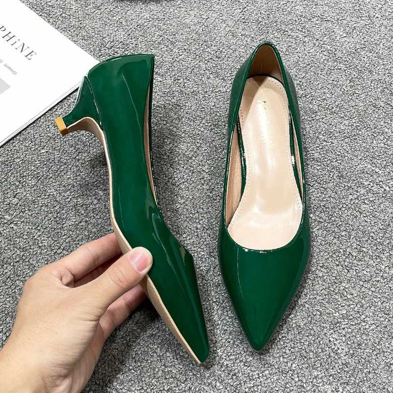 Womens kitten high heels short shiny leather pump low high heels womens work shoes OL elegant bridal wedding tower Y241017