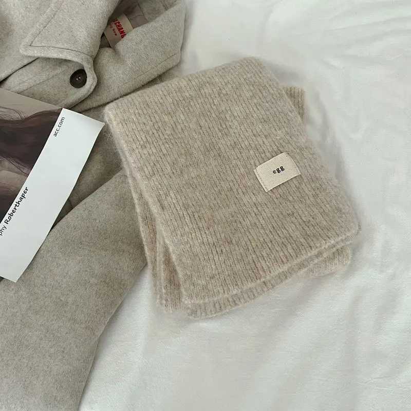 Warm cashmere scarf for women in winter thick and warm soft cashmere shawl bag Fem solid color knitted long scarf X241017