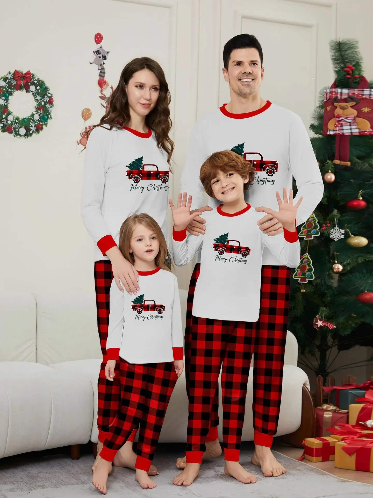 Cartoon Plaid Christmas Clothing Set for Family Adults Kids Matching Outfits Casual Soft 2Pcs Suit Baby dog Romper Xmas Look 241017
