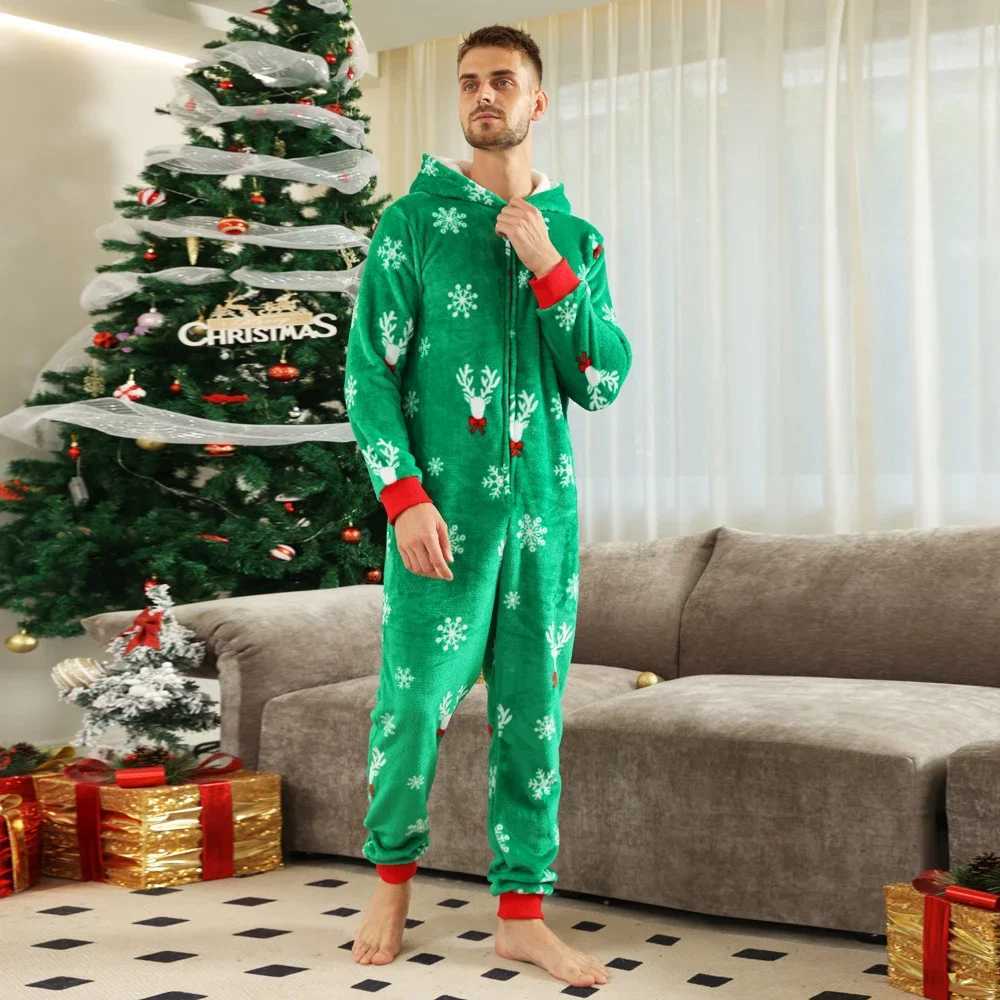 New Winter Christmas Matching Set 2024 New Years Clothing Warm Thick Flannel Pajamas Zipper jumpsuit Christmas Home Appearance W241015