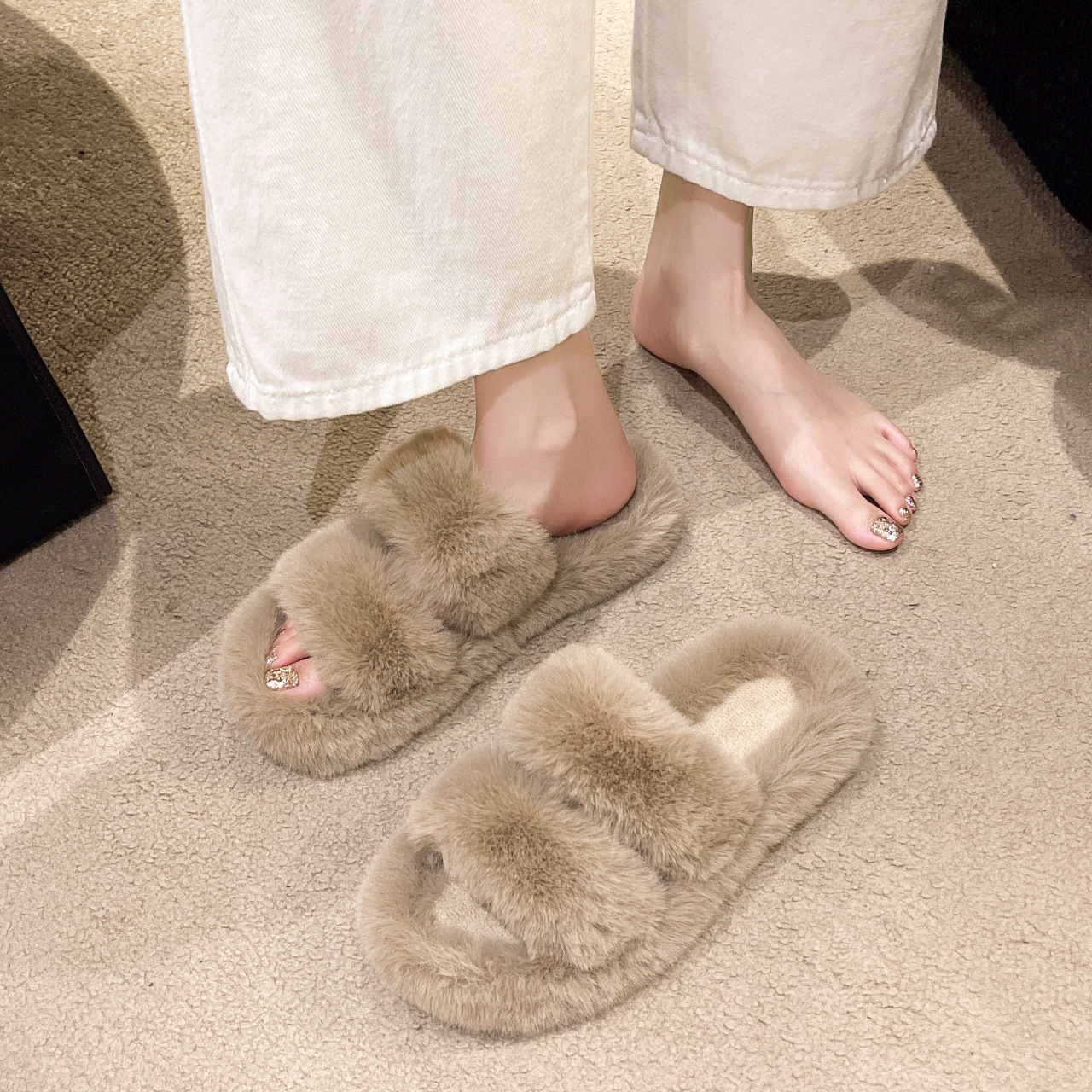 Hairy slippers female wearing 2024 new Korean version of ins fashion shoes autumn and winter one word thick sole cotton shoes spring and autumn