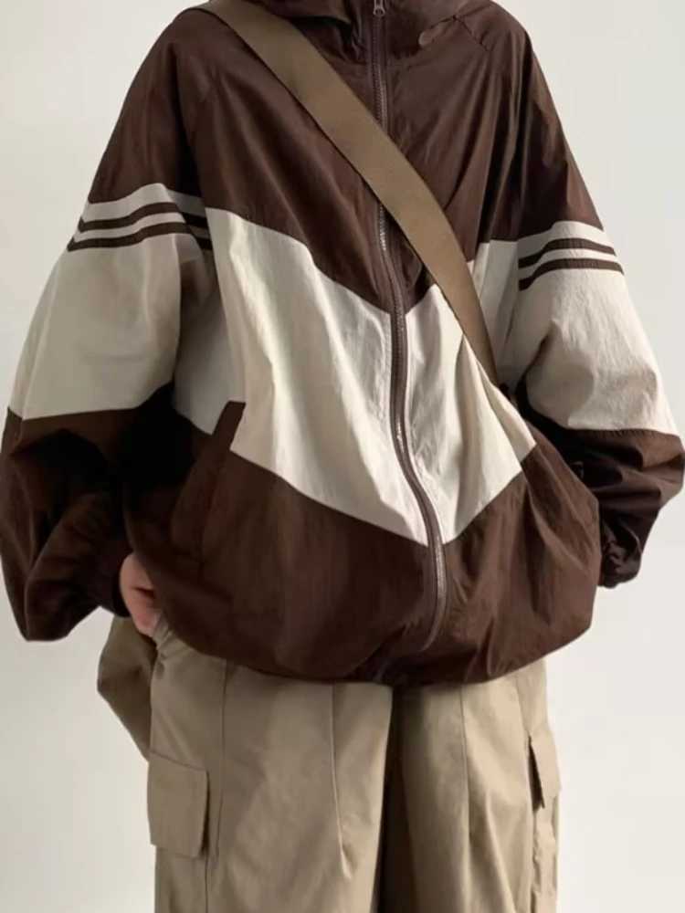 Mens jacket hoodie pocket patch color scheme is fashionable comfortable waterproof casual retro Japanese style fashionable M241017