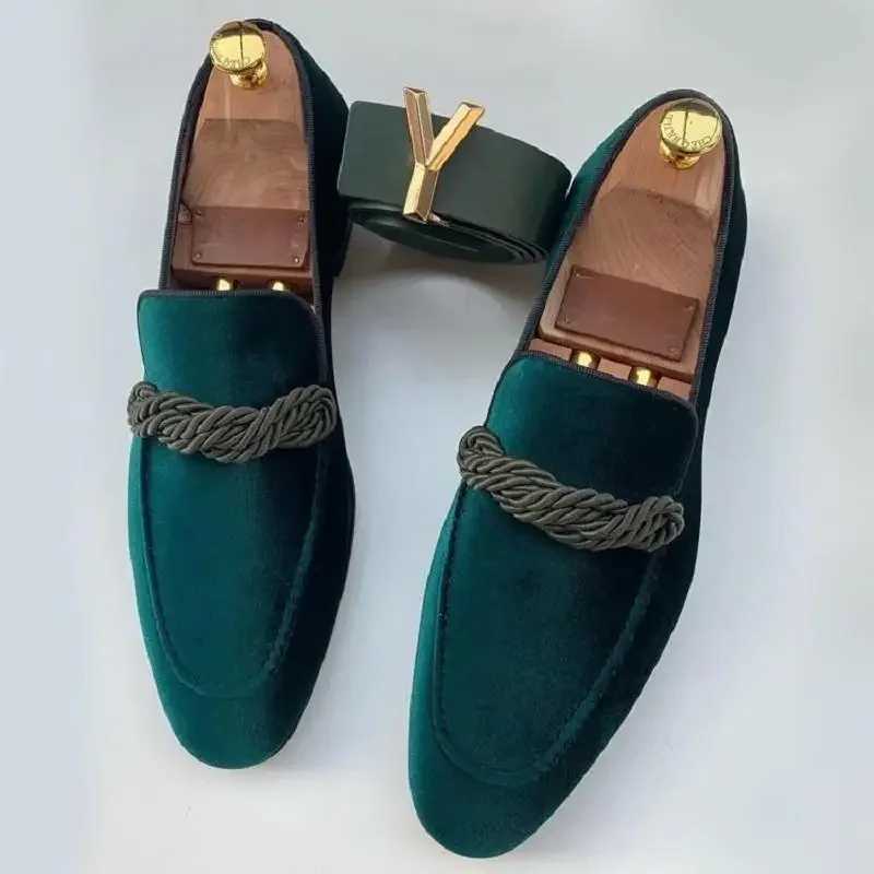 Extra Large Mens Loafers Brand Suede Leather Shoes Retro Classic Casual Mens Driving Shoes Mens Wedding Mens Dress ShoesXJ250319