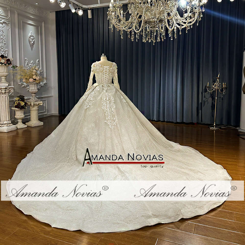 Sleeves Bridal Dresses With 150cm Long Train