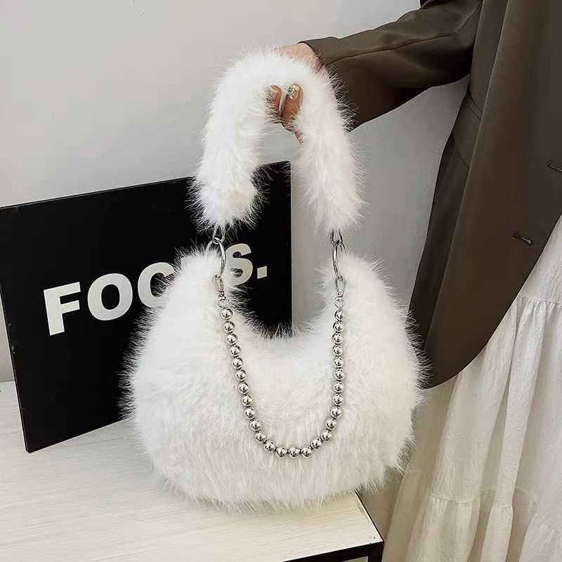 autumn winter furry bag design imitating fox fur armpit bag pearl chain shoulder bag dumpling bag 241015
