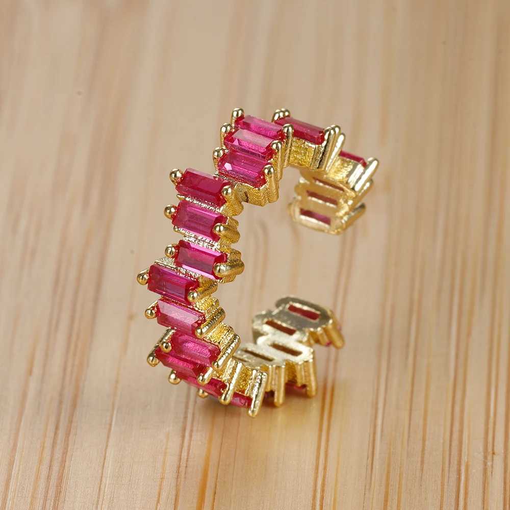 1 piece of stainless steel cubic zirconia ear clip suitable for women with adjustable C-shaped non perforated cuff earrings fashionable jewelry W24101