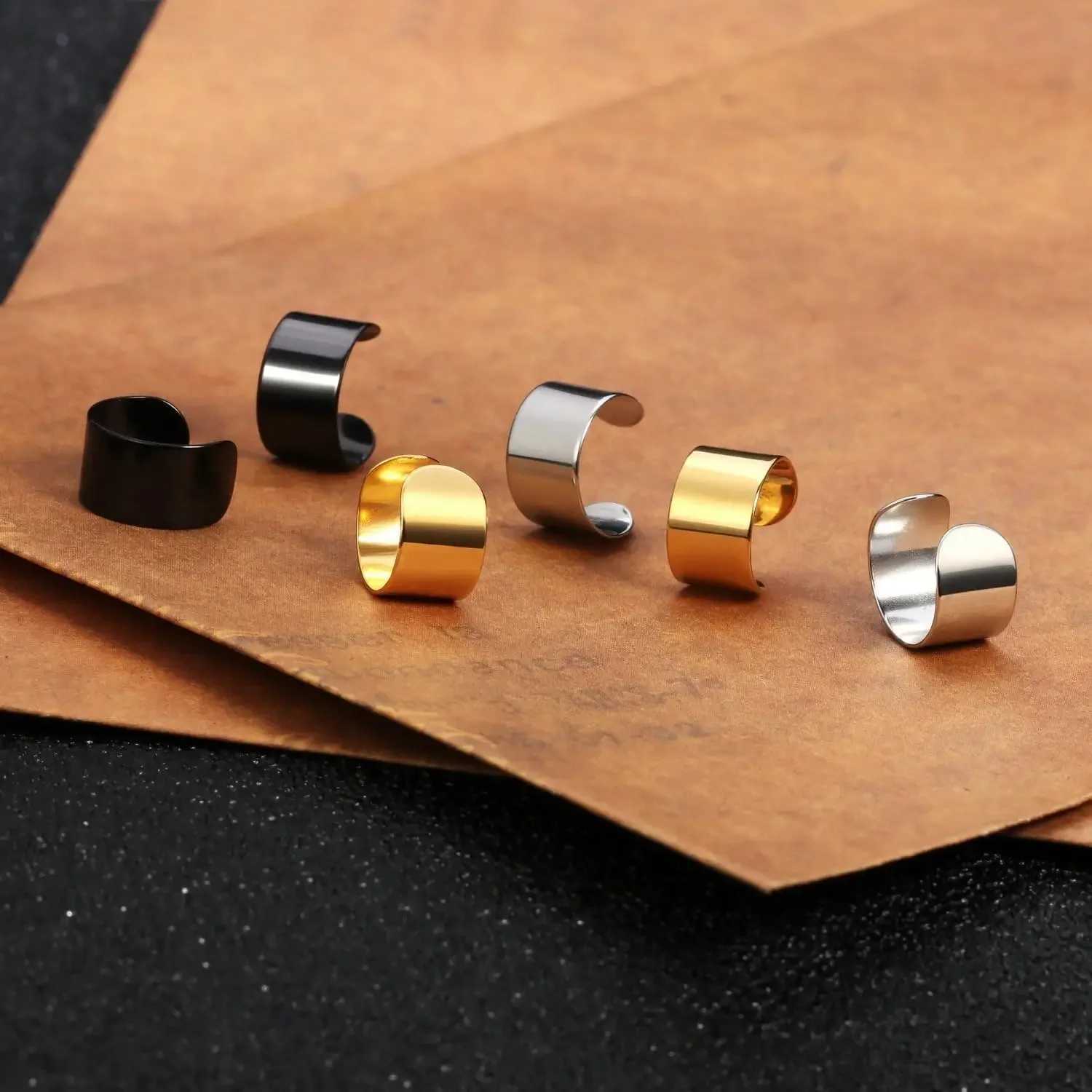 Punk stainless steel ear clips womens cuff ear clips mens cuff bags unperforated C-shaped ear clips unperforated pocket jewelry W241017