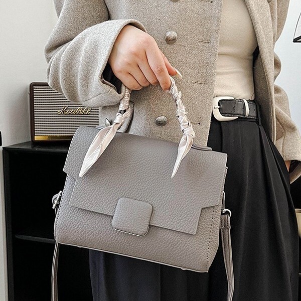 version of fashionable handbag, women's new style temperament small square bag, casual fashion versatile single shoulder crossbody bag