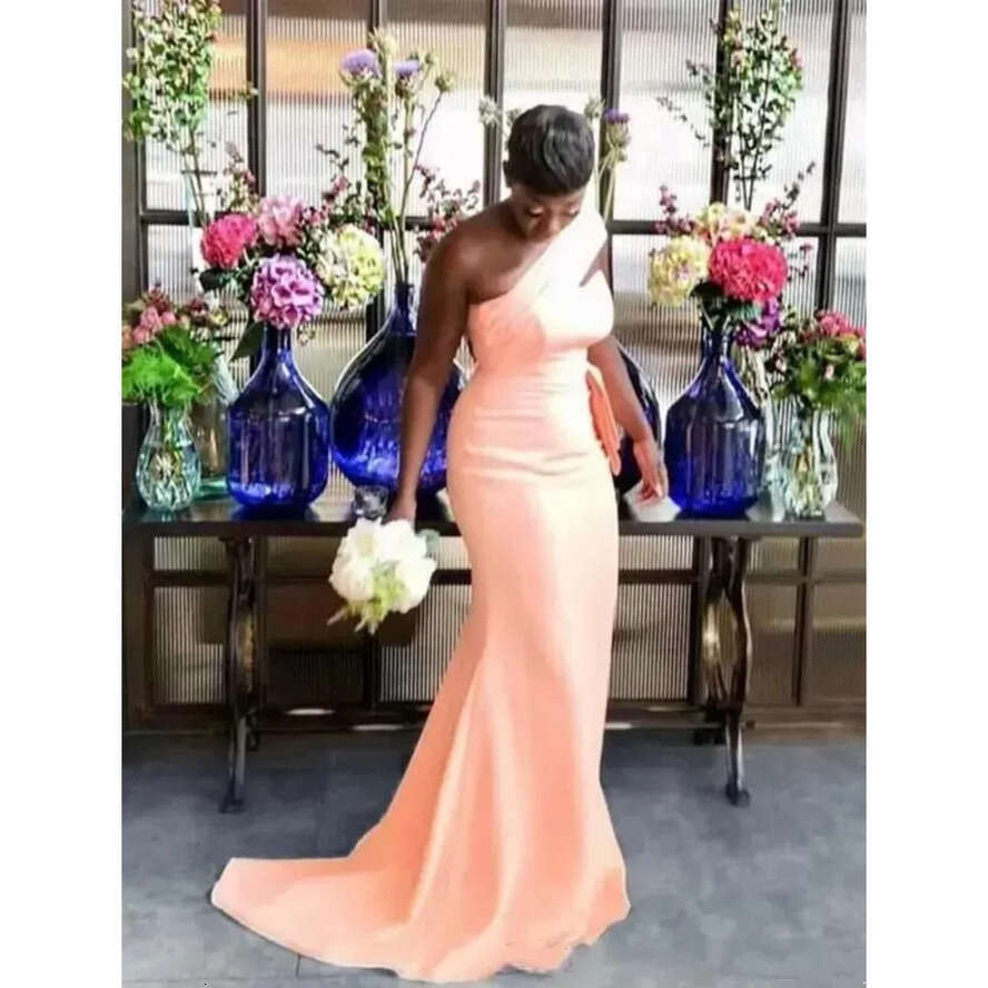 Mermaid Bridesmaid One Shoulder Dresses Pleats Garden Country Wedding Guest Evening Party Gowns Maif Of Honor Dress Plus Size Bc