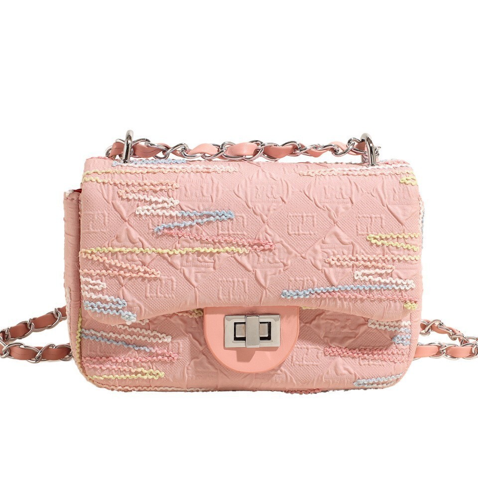 Super popular for women new fashionable and versatile chain crossbody bag, stylish single shoulder armpit small square bag
