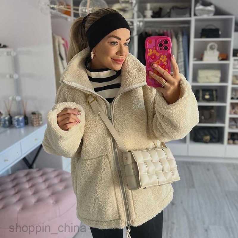 Women Jackets Coats style autumn and winter new women's clothing solid color lazy style lamb wool high neck woolen coat