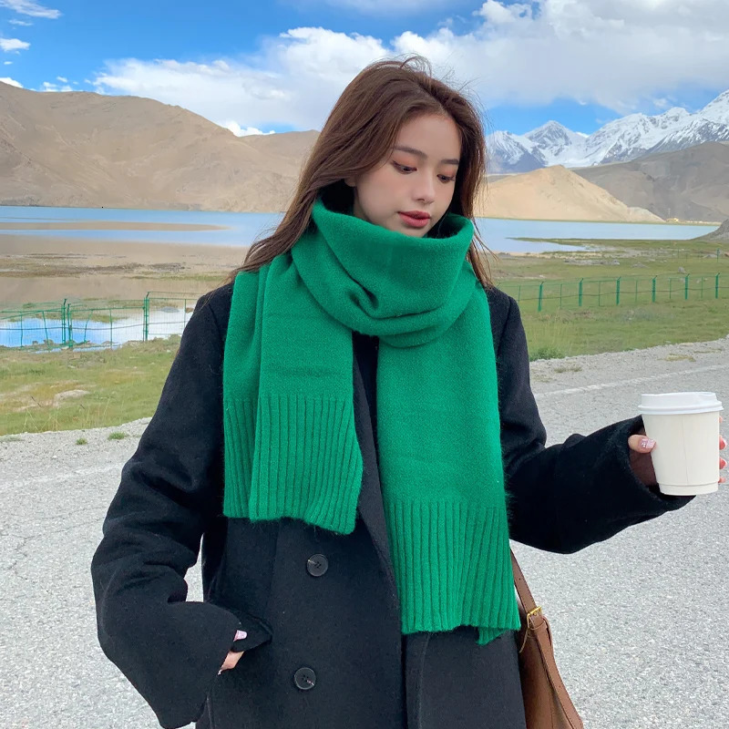 Latest style womens autumn and winter long scarf wool red green Christmas scarf style warm and soft wrapped shawl scarf 241009