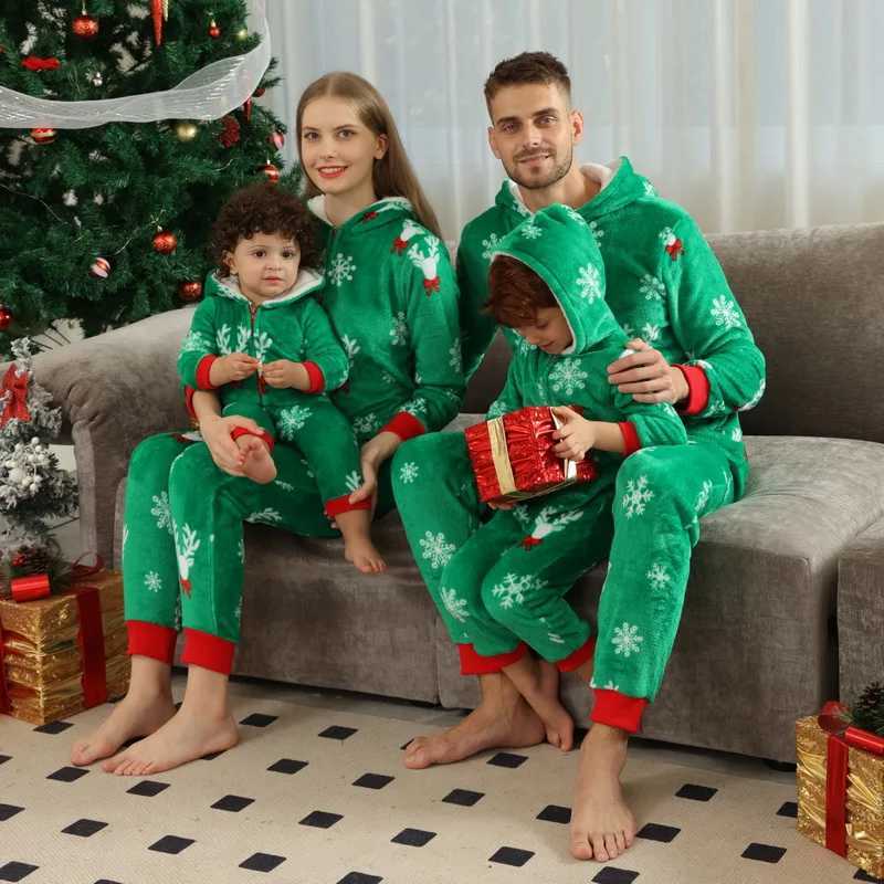 Unisex dad mom child red holiday sleepwear boys and girls Christmas elf costume adult children family matching hoodie W241015