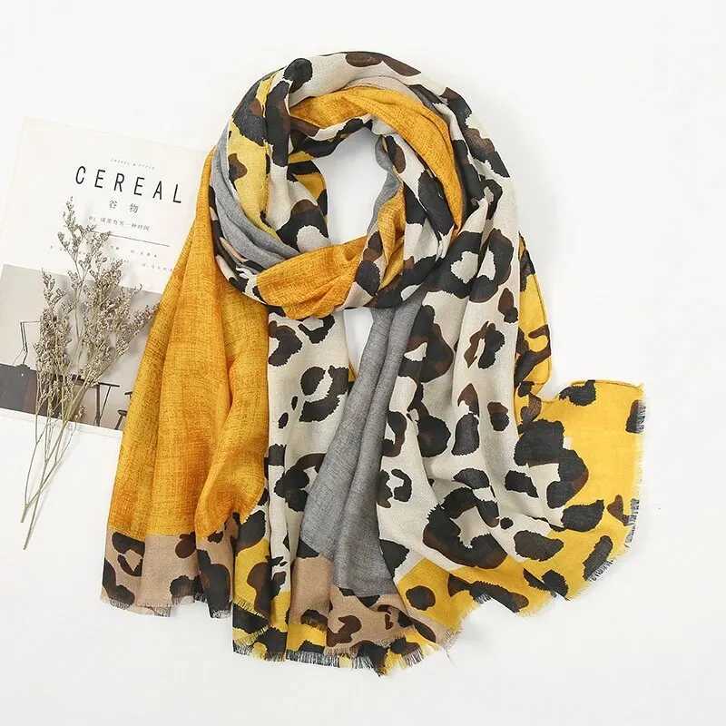 Versatile Cotton Leopard Scarf Wen Thin Brown Shawl Double Color Warm Shawl Fashion Cmuting Style X241017