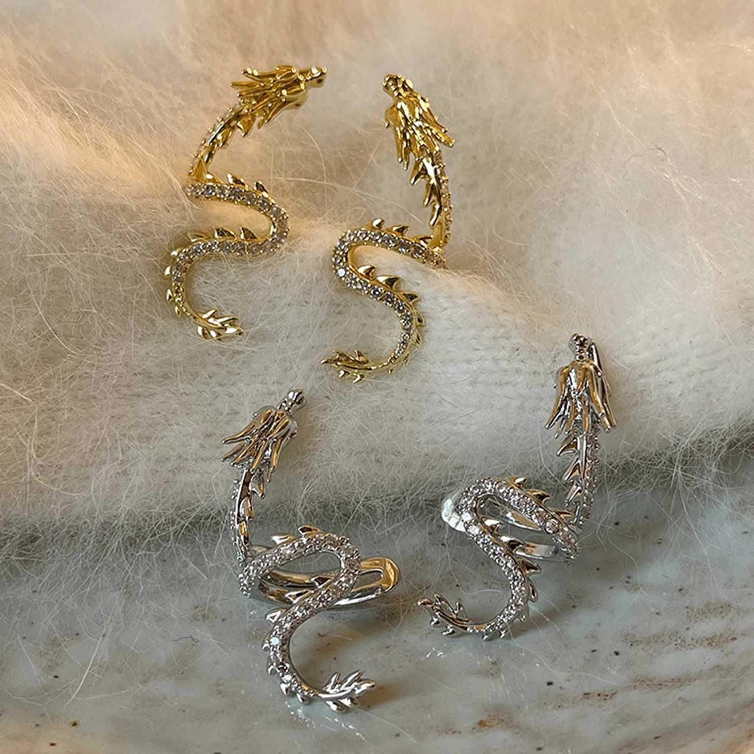 Unique design of dragon ear cuffs womens non perforated earrings personalized fashion punk metal cute cool ear clips jewelry gifts W241017