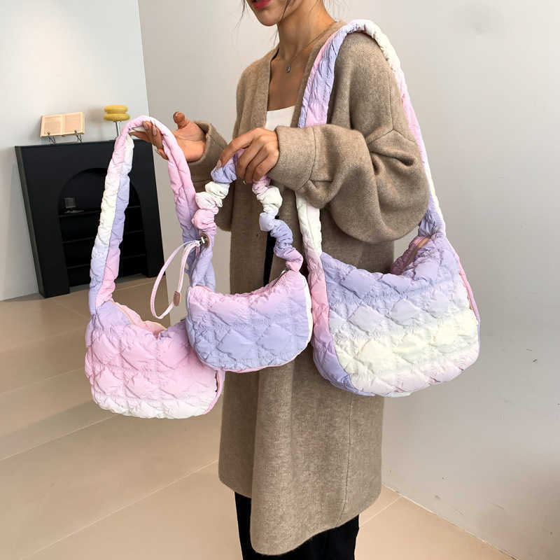 popular Instagram fashion bubble bag women's versatile commuting crossbody shoulder bag pleated cloud bag 241015