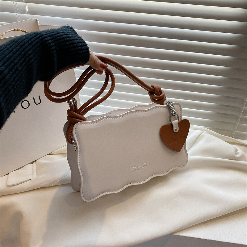 Color for women's new shoulder fashionable and simple hand-held small square bag, stylish version crossbody bag
