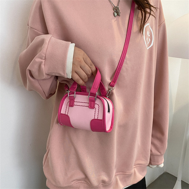 Color blocking bag for women new item, niche fashion, simple handbag, stylish single shoulder crossbody small square bag, fresh