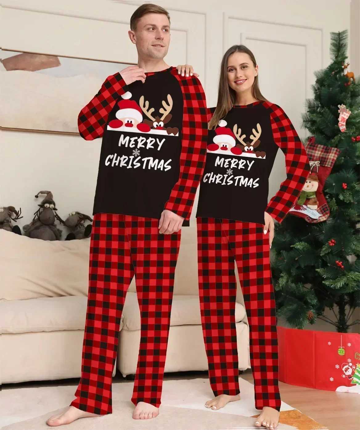 Christmas Family Appearance Set Santa Claus Printing Mom Daughter Dad Son Baby and Dog Matching Clothing Christmas Pajama Set Cute Soft Pajamas W24101