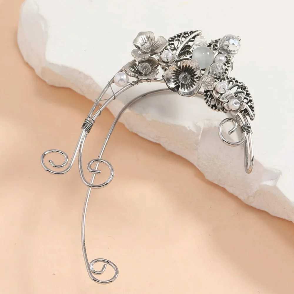 Beautiful and elegant fairy elf earrings with retro leaf flower aluminum wire cuffs womens non perforated clip earrings womens role-playing jewelry W2