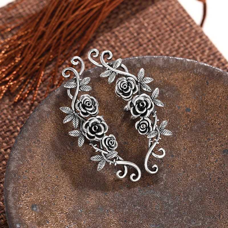 Huitan Aesthetic Flowers Clip Earrings Womens Rose Flower Climbing Earrings Fake Cuff Perforation Retro Elegant Womens Party Jewelry W241017