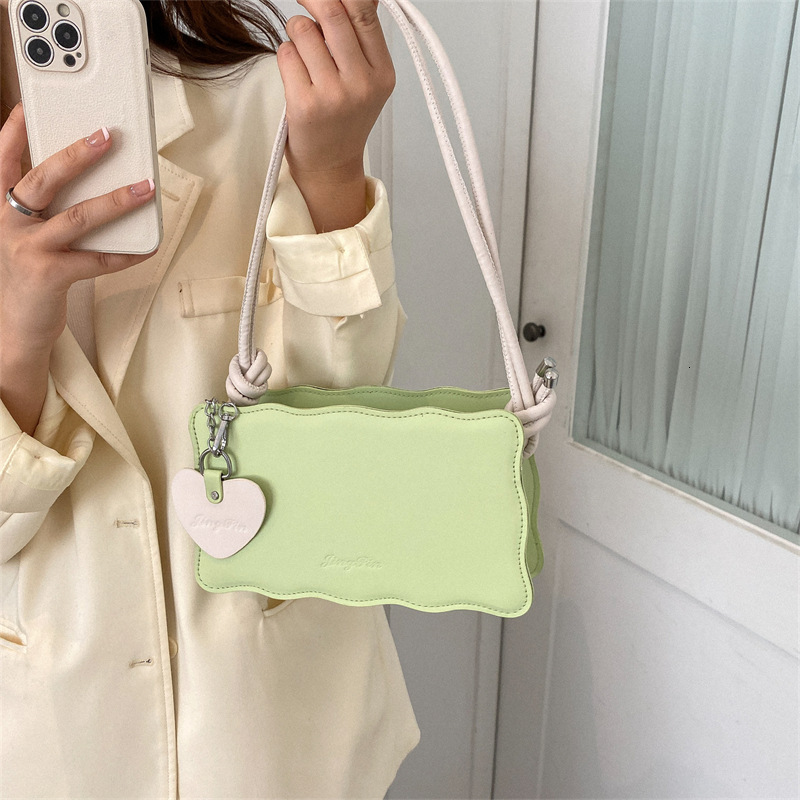 Color for women's new shoulder fashionable and simple hand-held small square bag, stylish version crossbody bag
