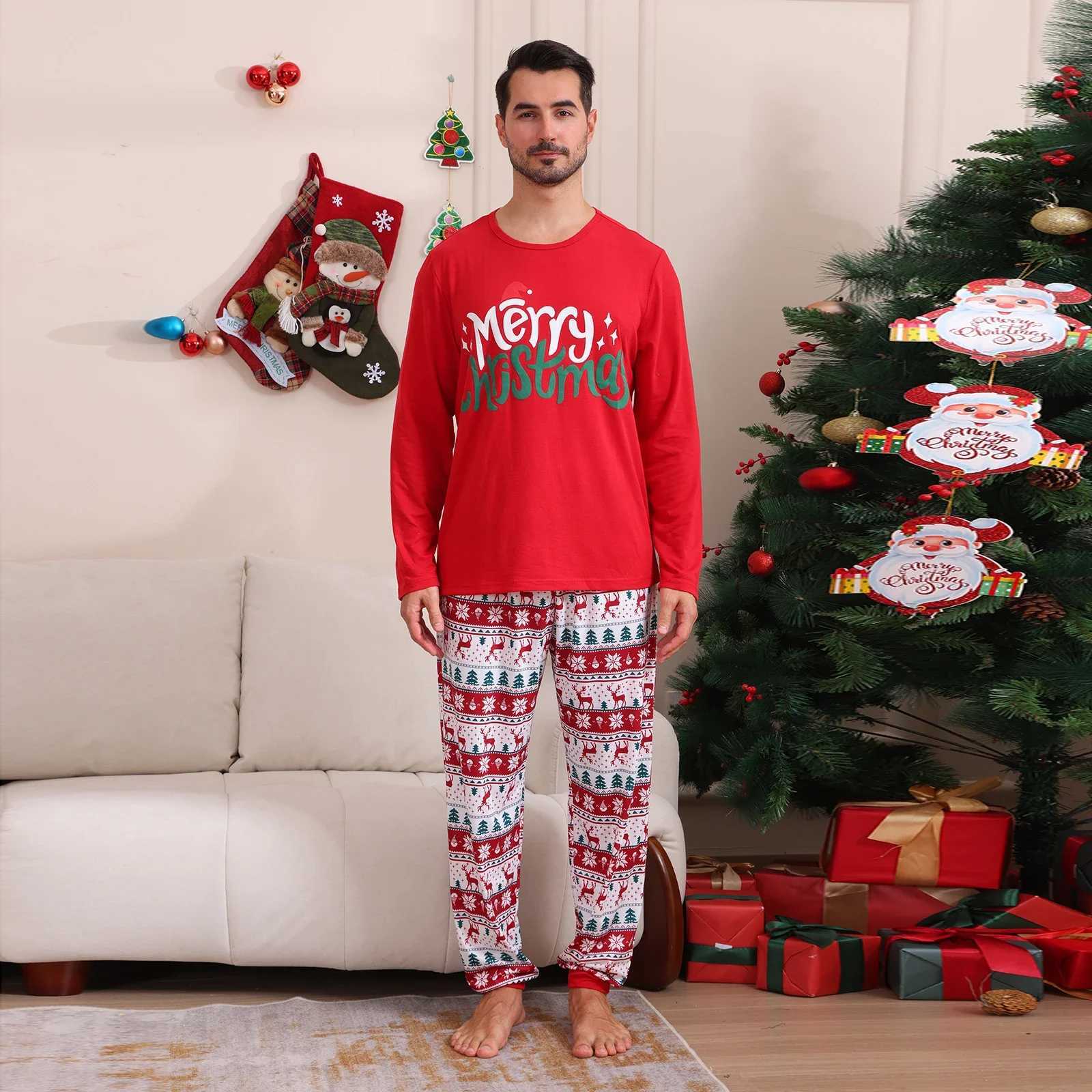 New 2024 Alphabet Printing Christmas Pajama Set for Mother Daughter Father Son Matching Set Soft Home Clothes 2-piece Set Pajama Home Appearance W2410