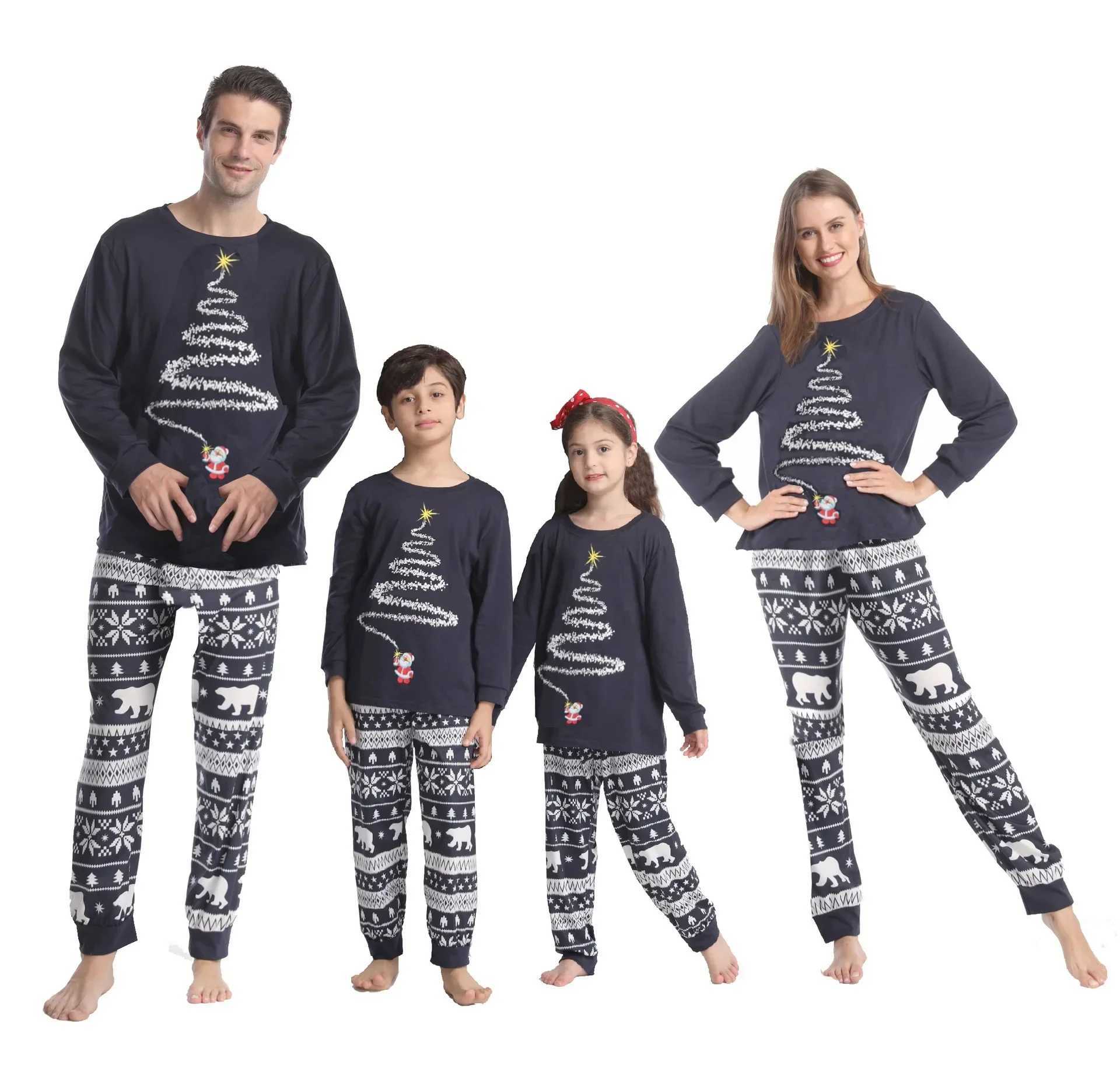 2023 Fashion Couple Christmas Pajama Set Mother and Childrens Clothing New Year Christmas Pajama Family Matching Set Baby Dog Pants W241015