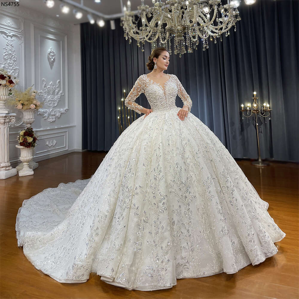 Amanda Novias 2 in 1 Lace Wedding Dress