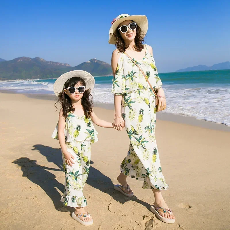 Summer Vacations Family Outfit Woman Jumpsuit Beach Matching Clothing Sets Mom and Daughter Overalls Pants 241017