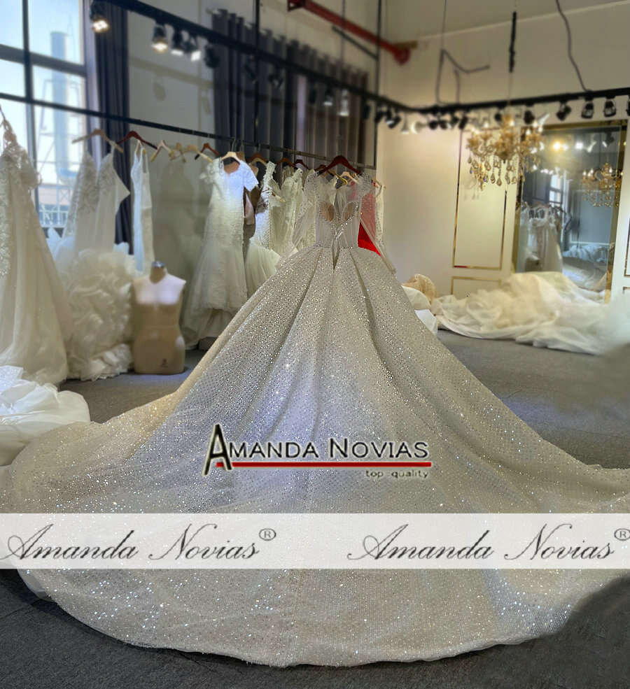 Stunning Beading Pearls Ball Gown Bridal Dress