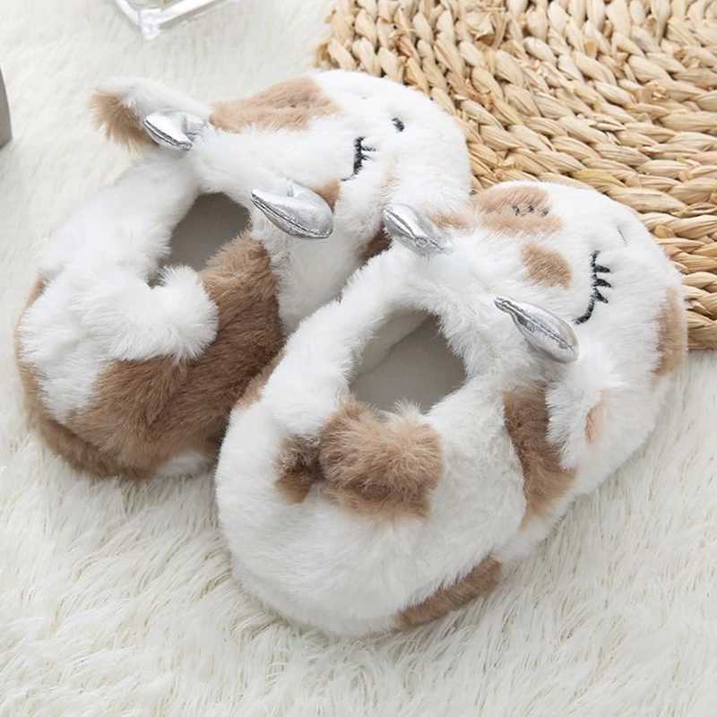 Fashionable childrens boys winter baby slippers plush warm cartoon cow rubber sole childrens home shoes childrens indoor shoesCL241017