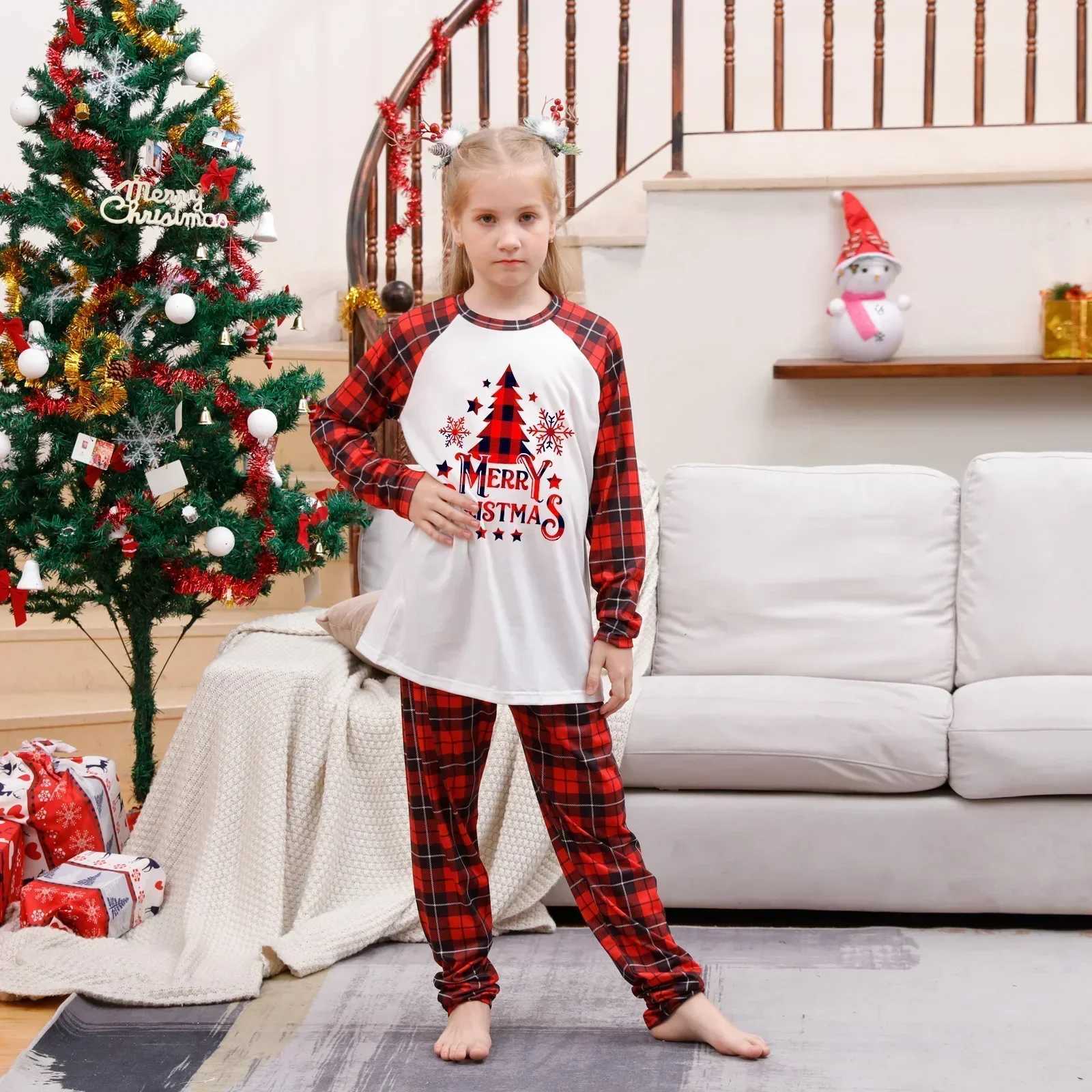 2024 New Family Christmas Pajama Set Plain weave Parent Child Matching Set Baby Boy Girl Clothing Family Clothing Christmas Appearance Gift W241015