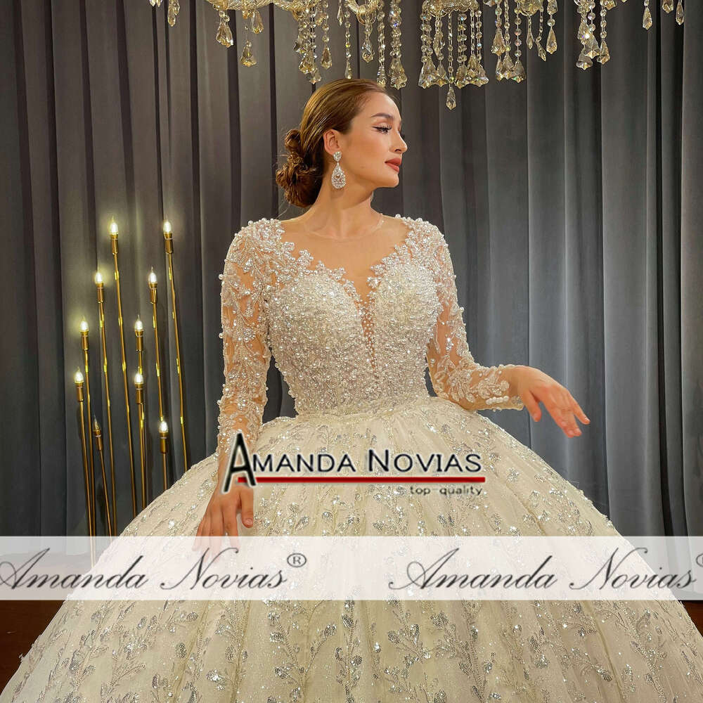 Amanda Novias 2 in 1 Lace Wedding Dress