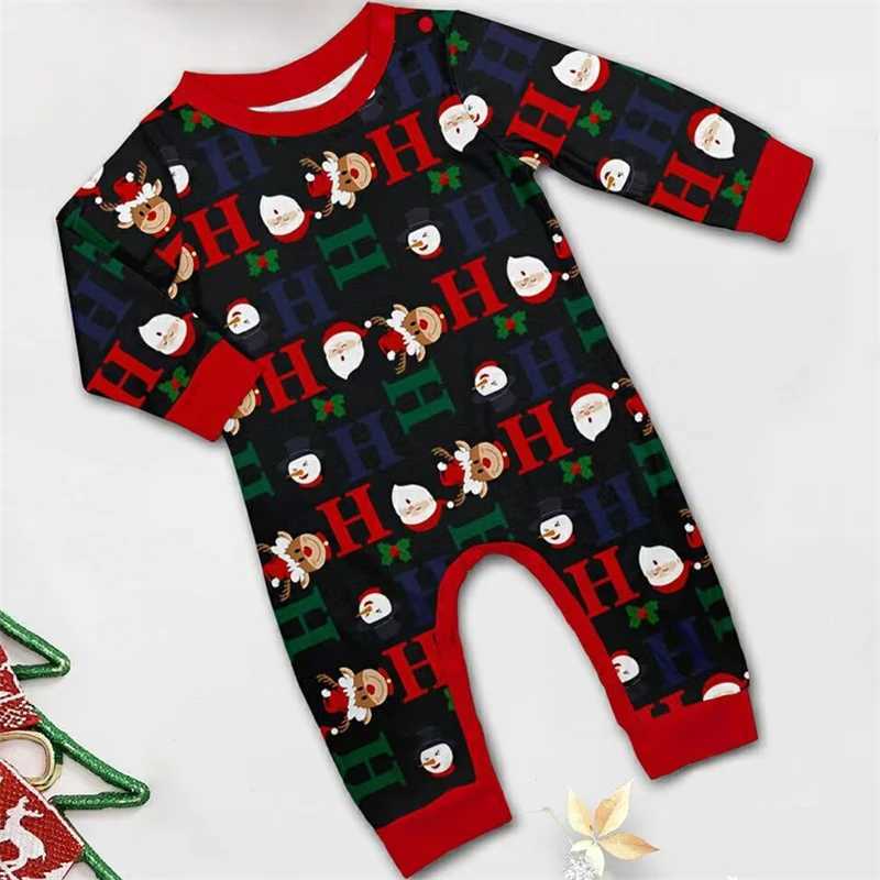 2024 Christmas Family Matching Costumes Father Mother Child and Baby Pajama Set Santa Claus Father Mother and Me Christmas Costumes W241015