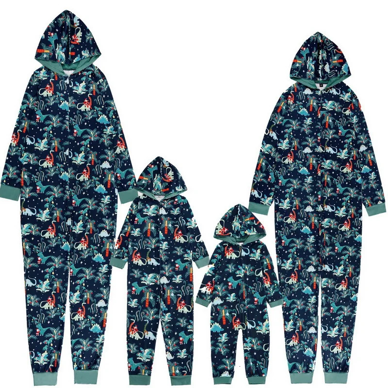 Christmas Family Pajamas Set Daddy Mommy Daughter Son Matching Sleepwear Casual Green Blue Cotton Clothing Baby Cute Jumpsuit 241017