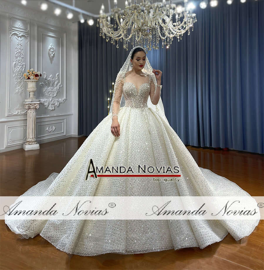 Stunning Beading Pearls Ball Gown Bridal Dress